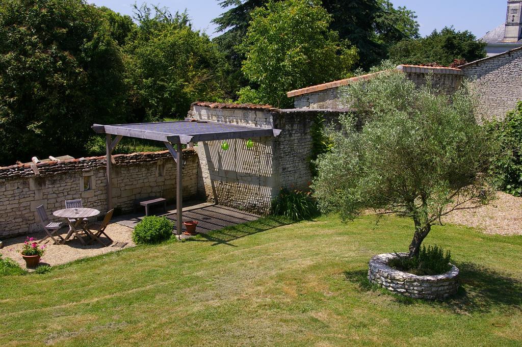 L'Olivier Villa Monts-sur-Guesnes Buitenkant foto