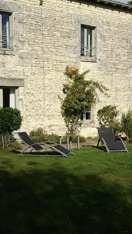 L'Olivier Villa Monts-sur-Guesnes Buitenkant foto
