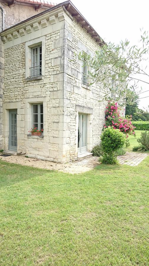 L'Olivier Villa Monts-sur-Guesnes Buitenkant foto