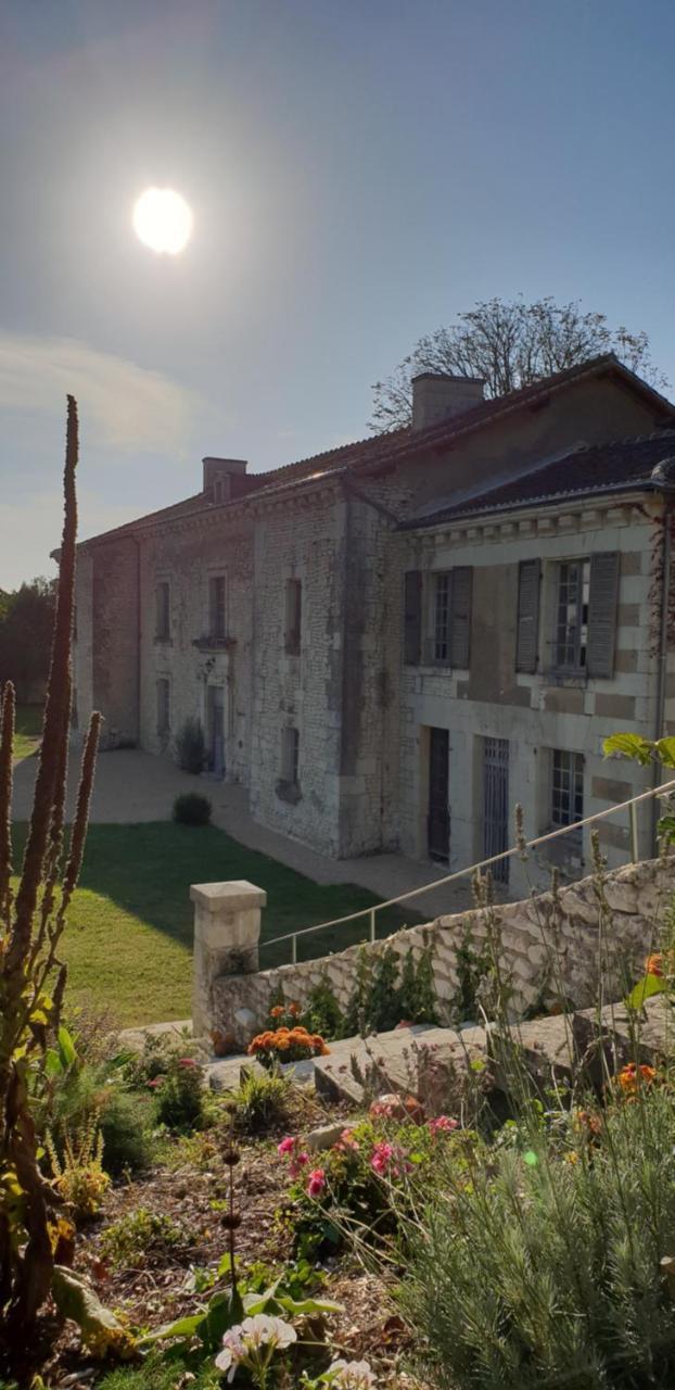L'Olivier Villa Monts-sur-Guesnes Buitenkant foto