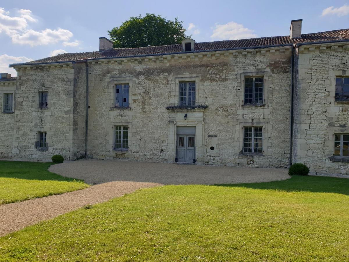 L'Olivier Villa Monts-sur-Guesnes Buitenkant foto